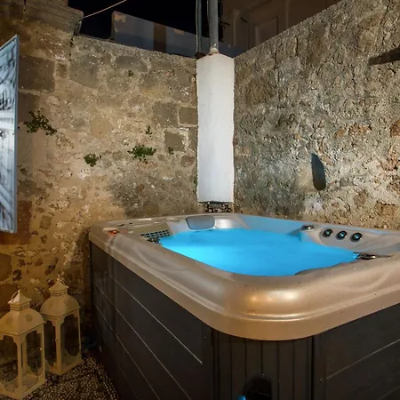 Casa de Férias Mandarin Traditional House With Outdoor Jacuzzi